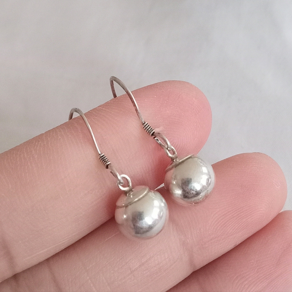 Beautiful sterling silver Ball Dangle Earrings